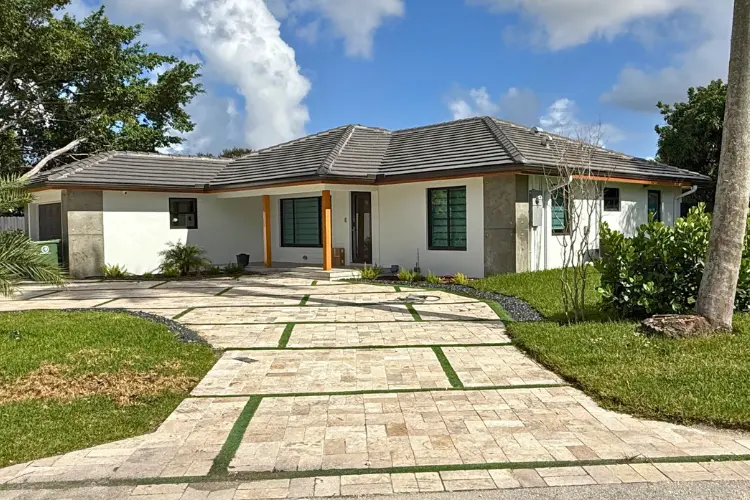 Sell a Miami House As-Is for Cash — Quick and Simple Process Fast cash sale for houses in Miami FL — no repairs or waiting.